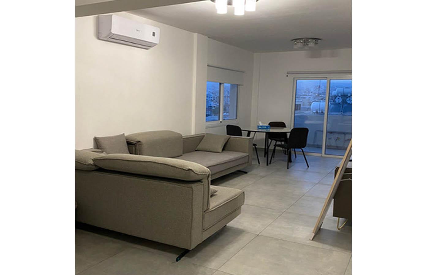 Modern apartment in convenient location with city view — photo 2