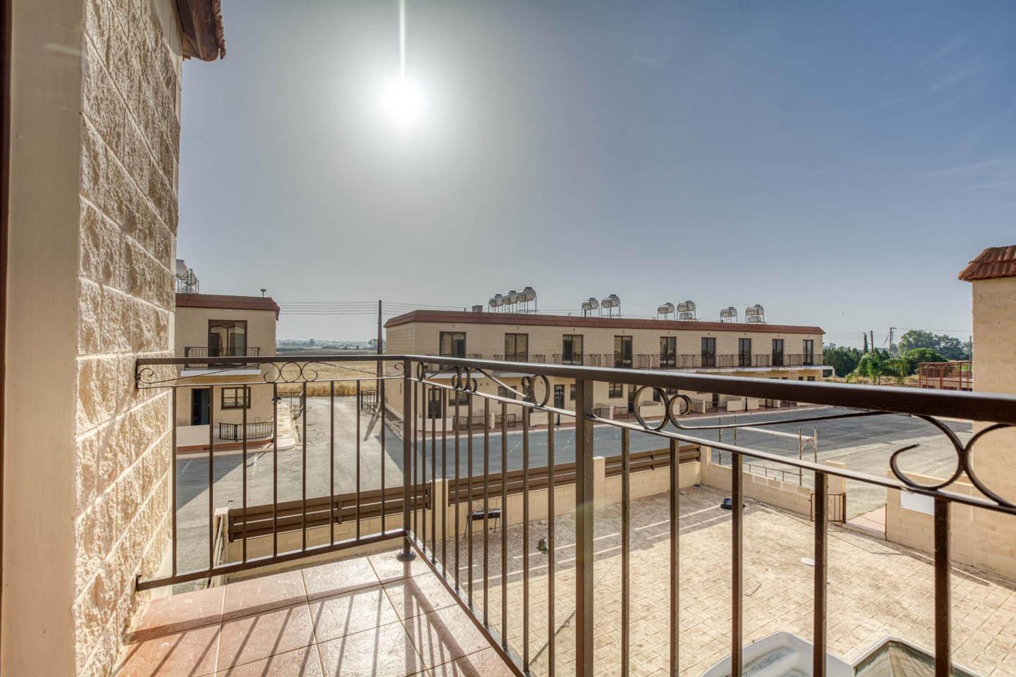 Luxury 2-bedroom townhouse — photo 3