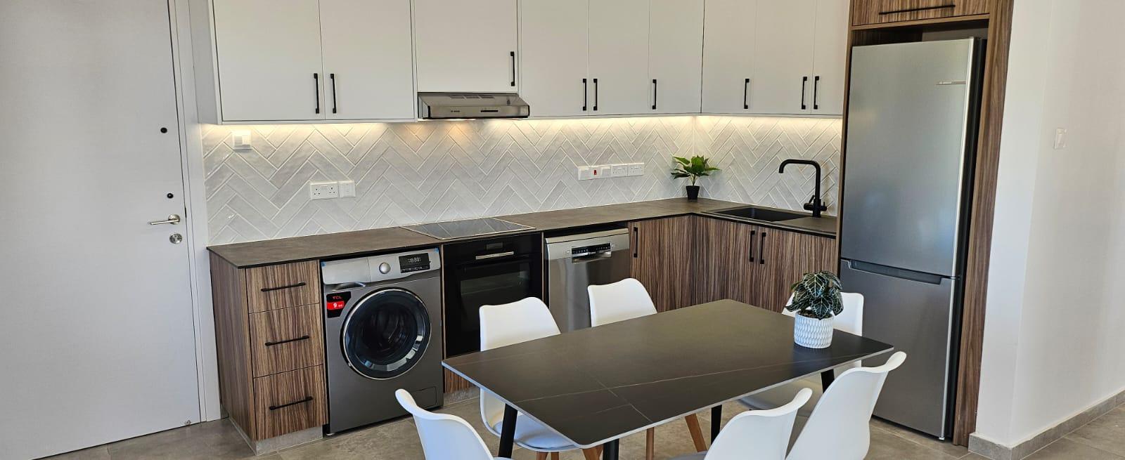 Modern and stylish 3-bedroom apartment — photo 5