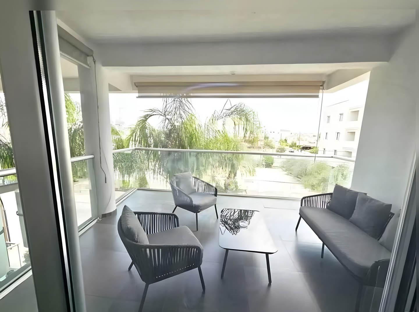 2-Bedroom Apartment with Modern Design — photo 2