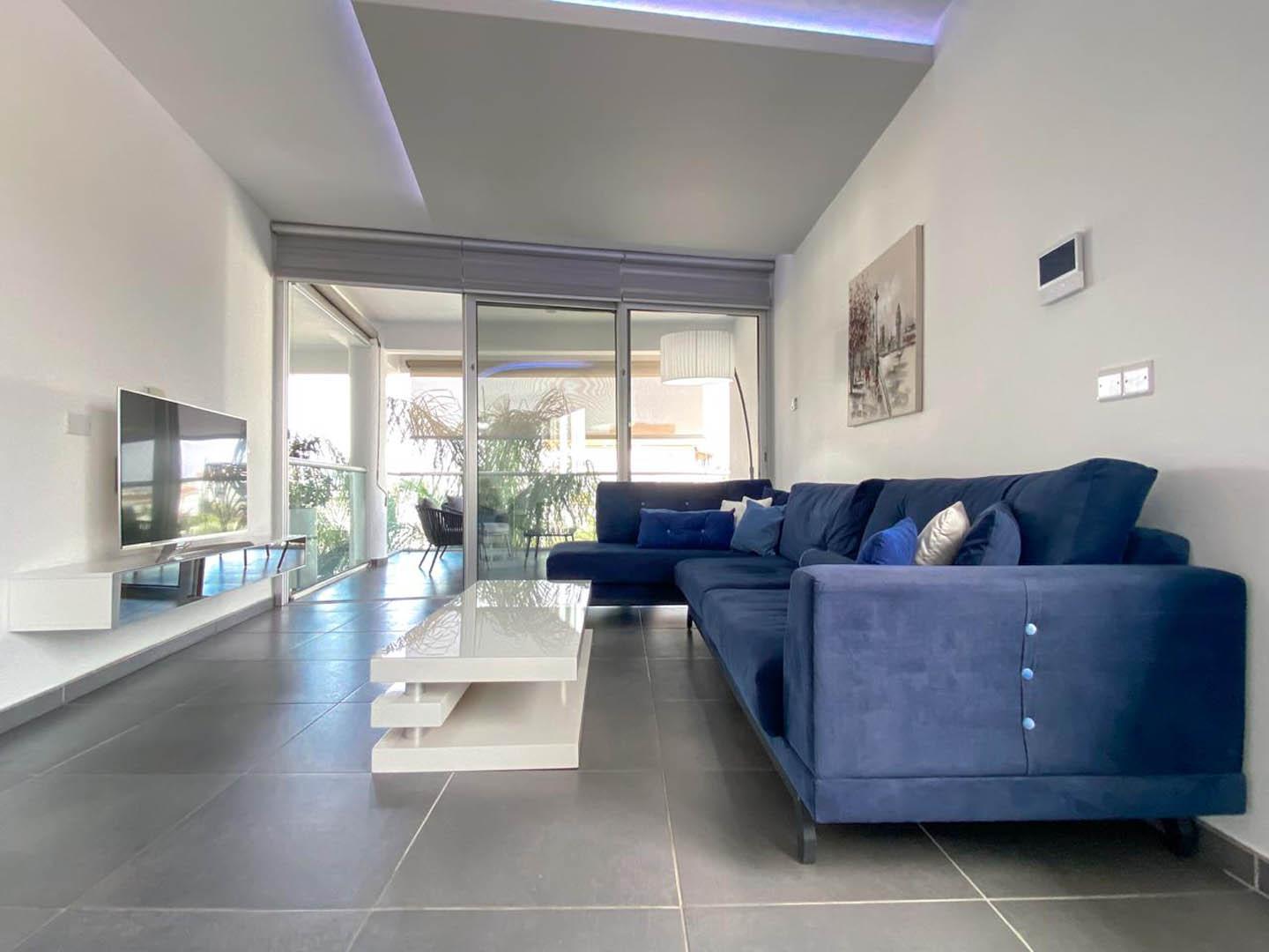 2-Bedroom Apartment with Modern Design — photo 3