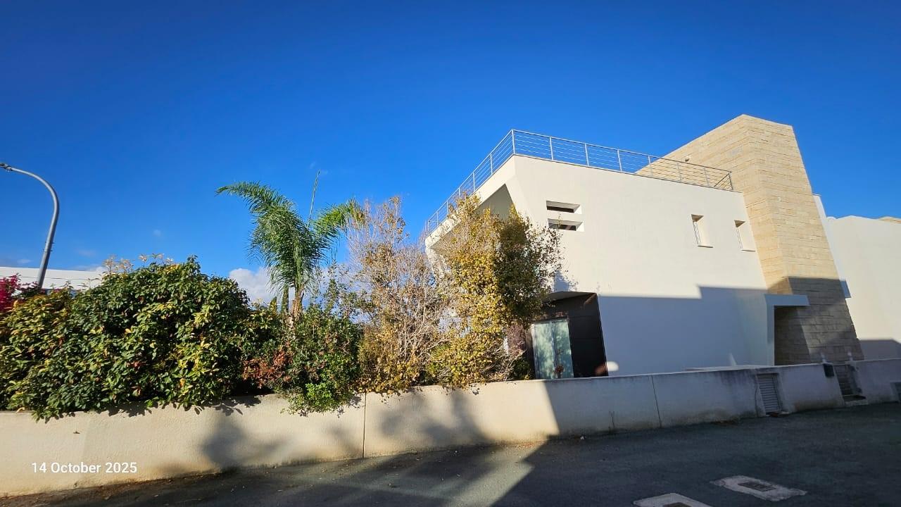 3-Bedroom, 2-Bathroom, Villa close to amenities. Peyia — photo 3