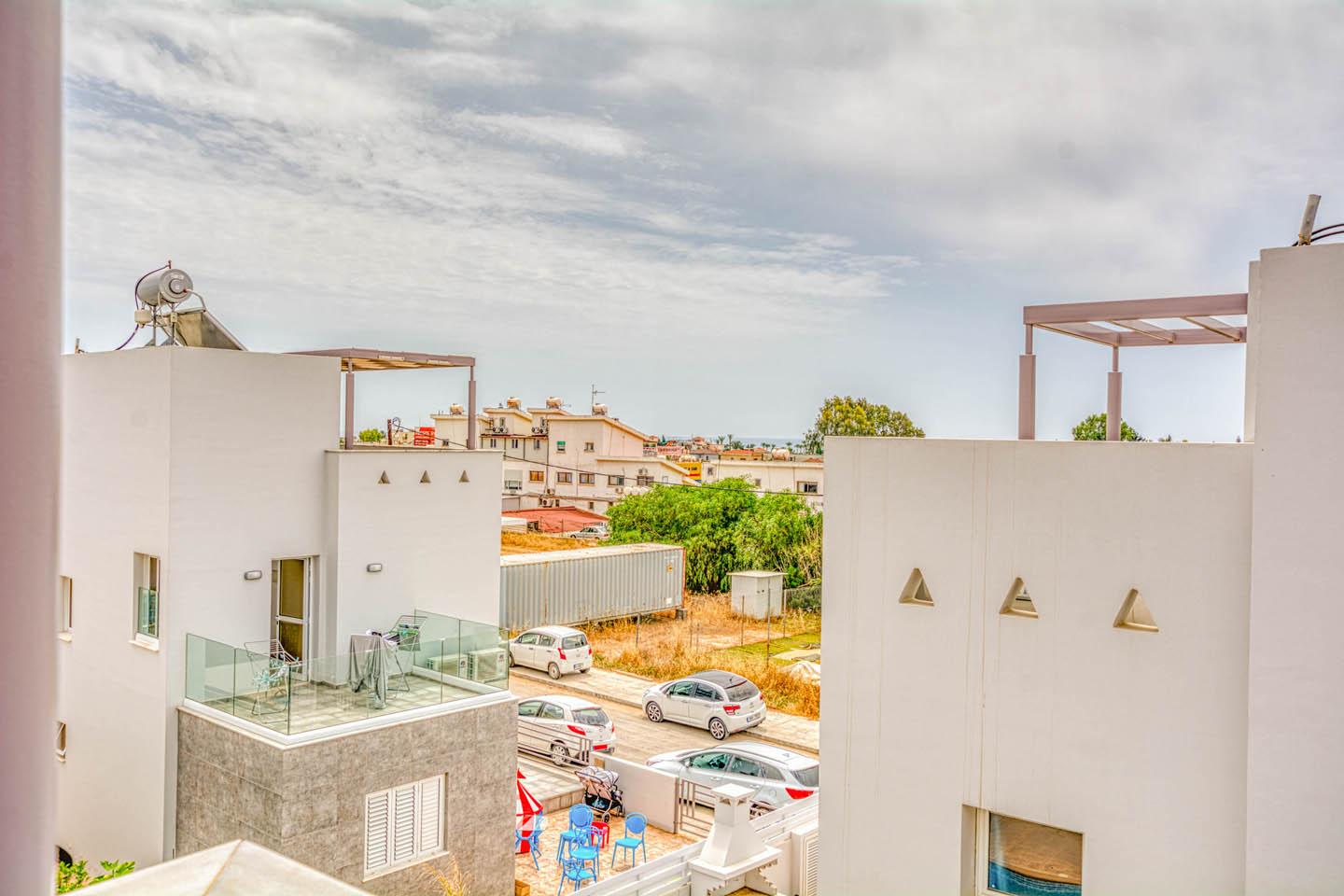3-Bedroom Villa with Private Pool and Rooftop Veranda — photo 5