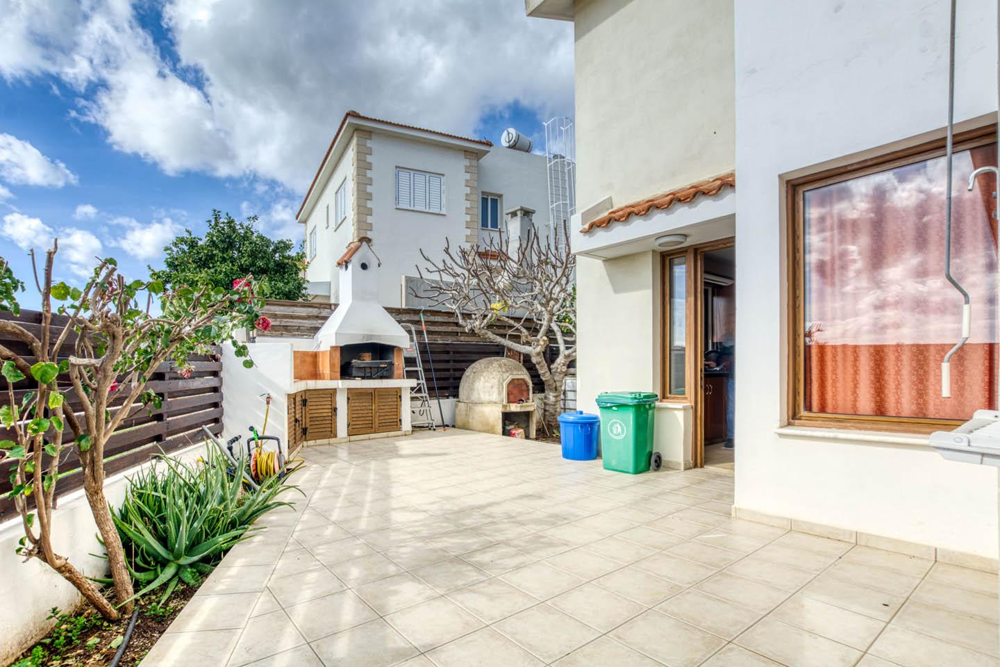 4-Bedroom Villa with Warm, Homely Ambience — photo 2