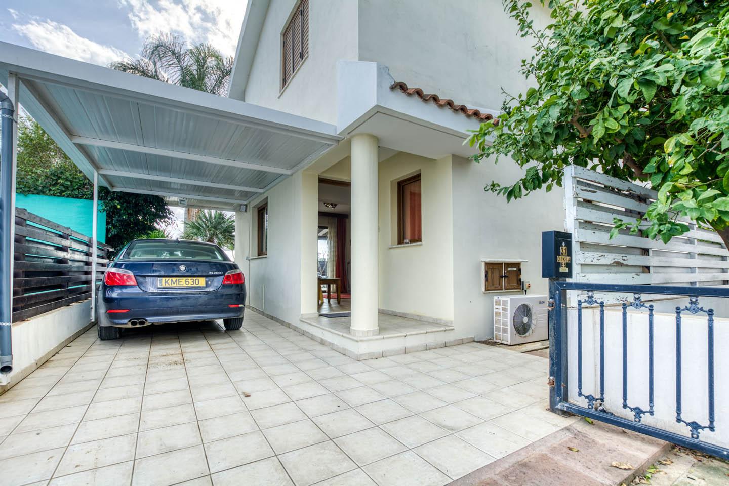 4-Bedroom Villa with Warm, Homely Ambience — photo 6