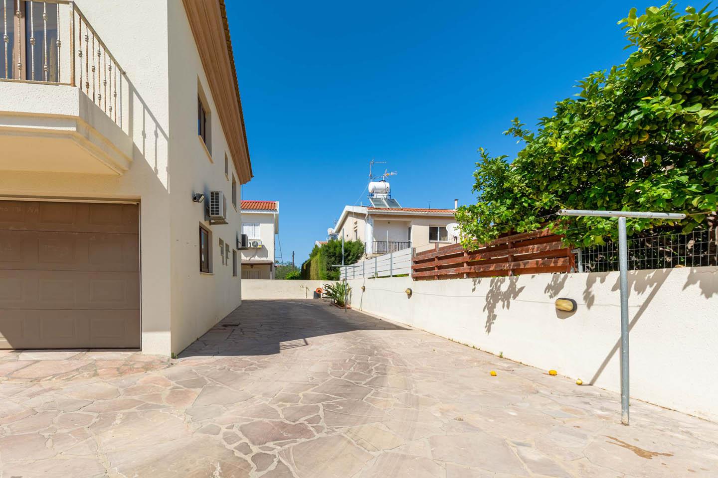 3-Bedroom Villa with Separate Studio — photo 6