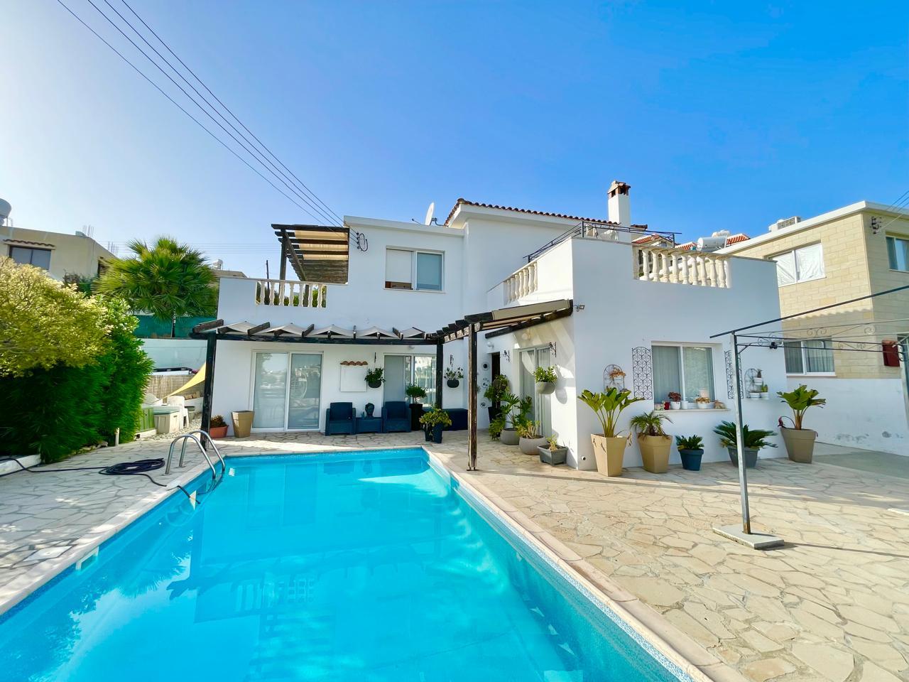 4-Bedroom Villa with Sea Views, gently says: “Stay.” — main photo