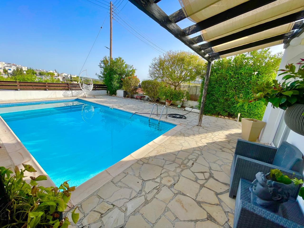 4-Bedroom Villa with Sea Views, gently says: “Stay.” — photo 3