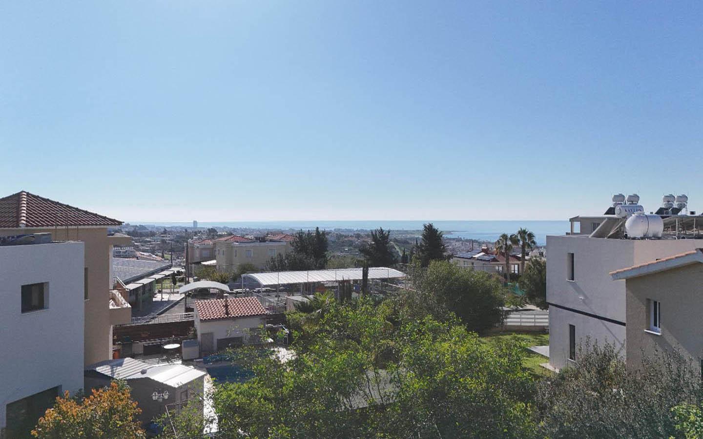 Modern One-Bedroom Apartment with Stunning Sea Views — photo 6