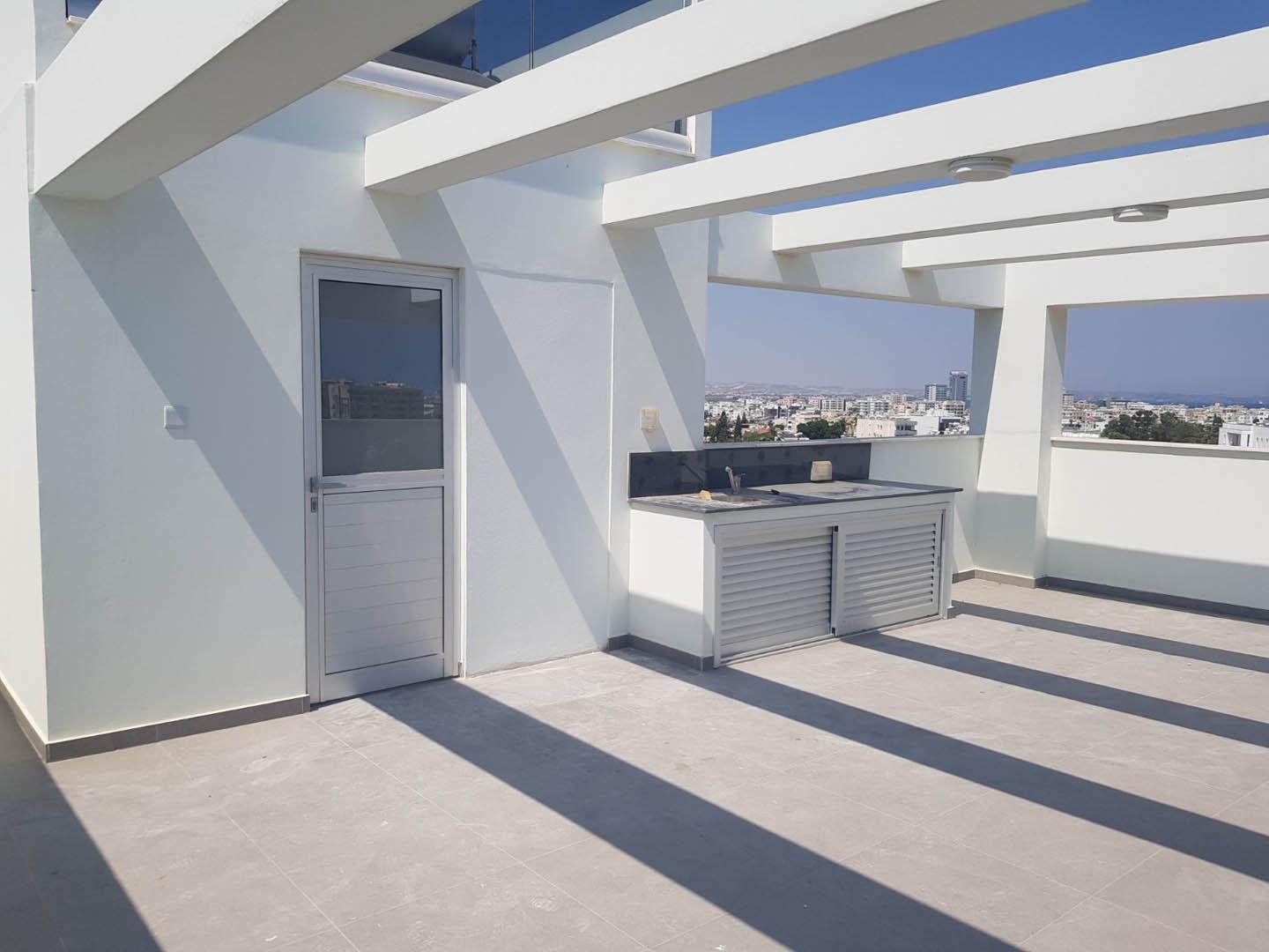 6th floor four-bedroom apartment in prime location — photo 4