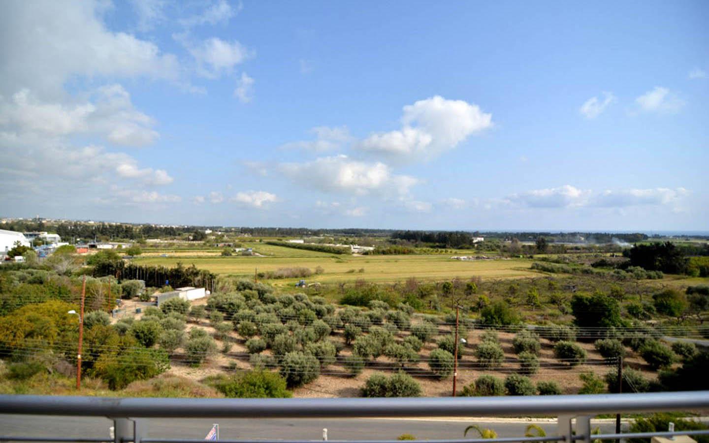 Luxury 2 Bedroom Penthouse with sea and mountain views — photo 5
