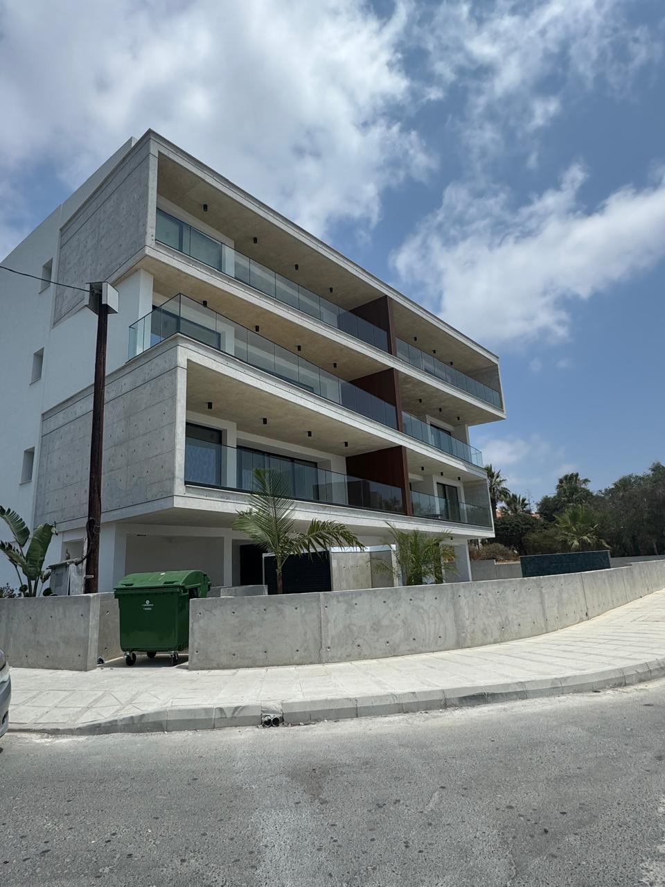 2-Bedroom Apartment with Sea View in a Modern Complex — main photo