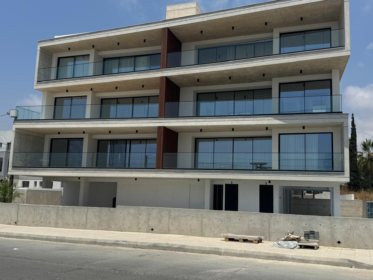 2-Bedroom Apartment with Sea View in a Modern Complex — photo 2
