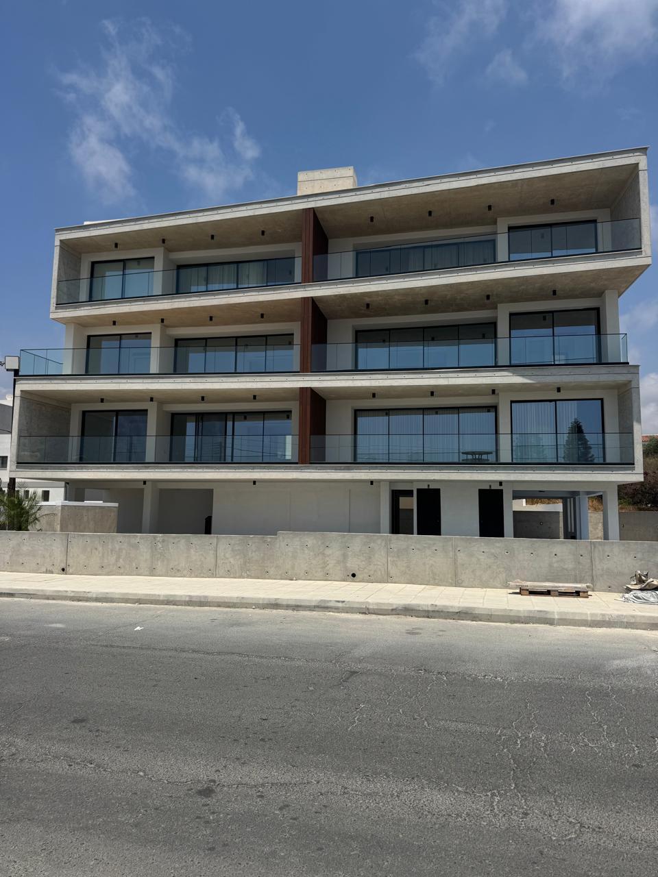 2-Bedroom Apartment with Sea View in a Modern Complex — photo 4