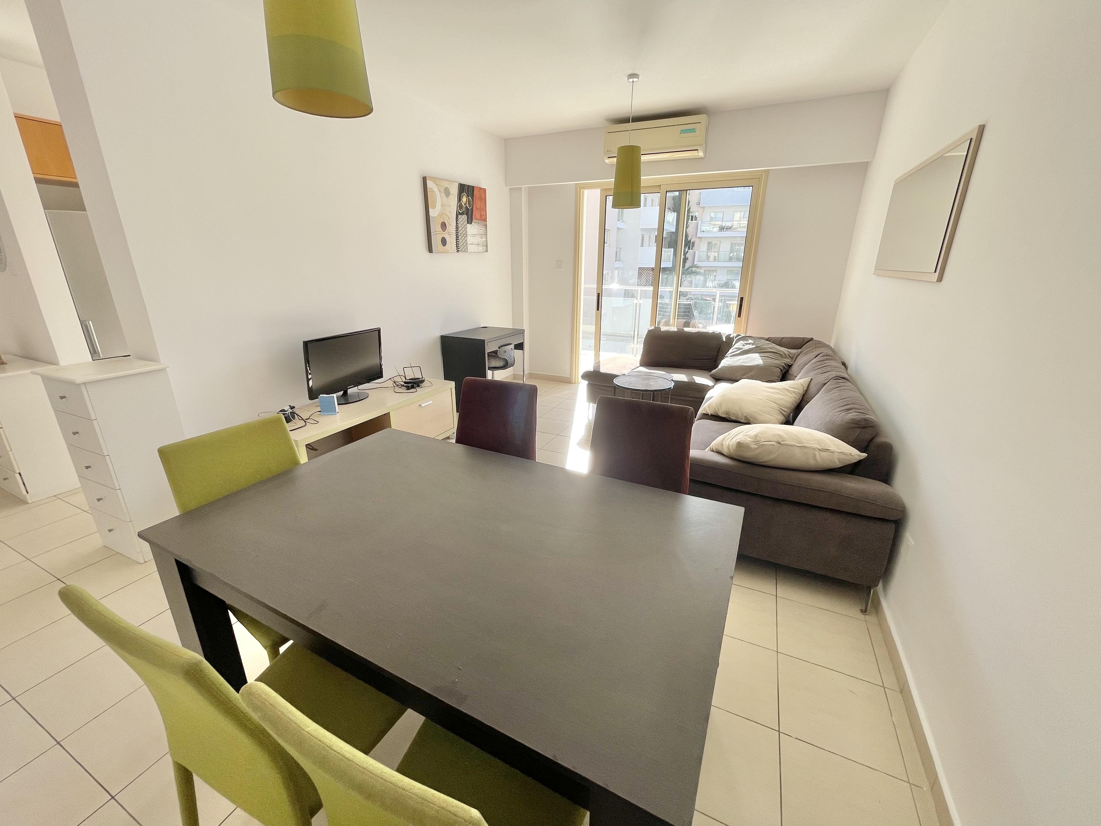 Two-bedroom apartment — pure aesthetics and clear functionality — photo 6