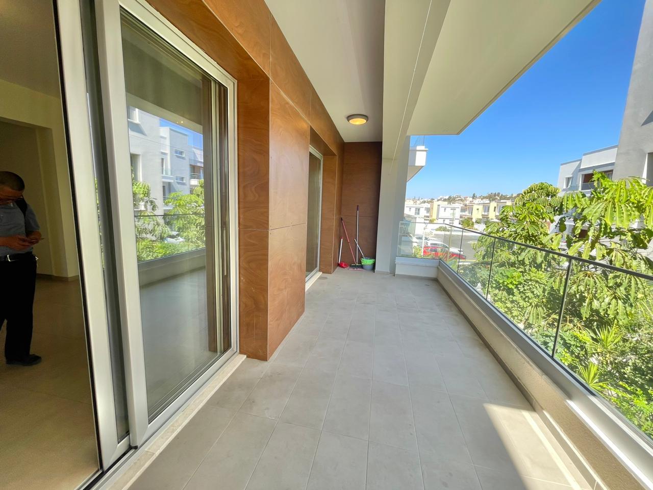 Furnished 3-Bedroom Apartment with a Spacious Private Veranda — photo 2