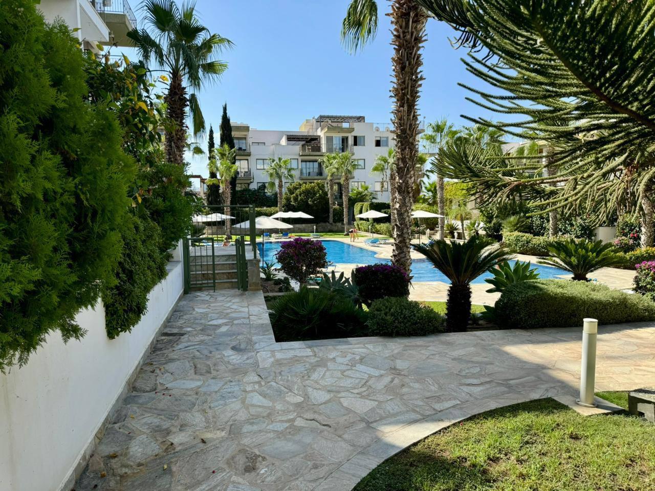 2-Bedroom Apartment with Private Garden — main photo