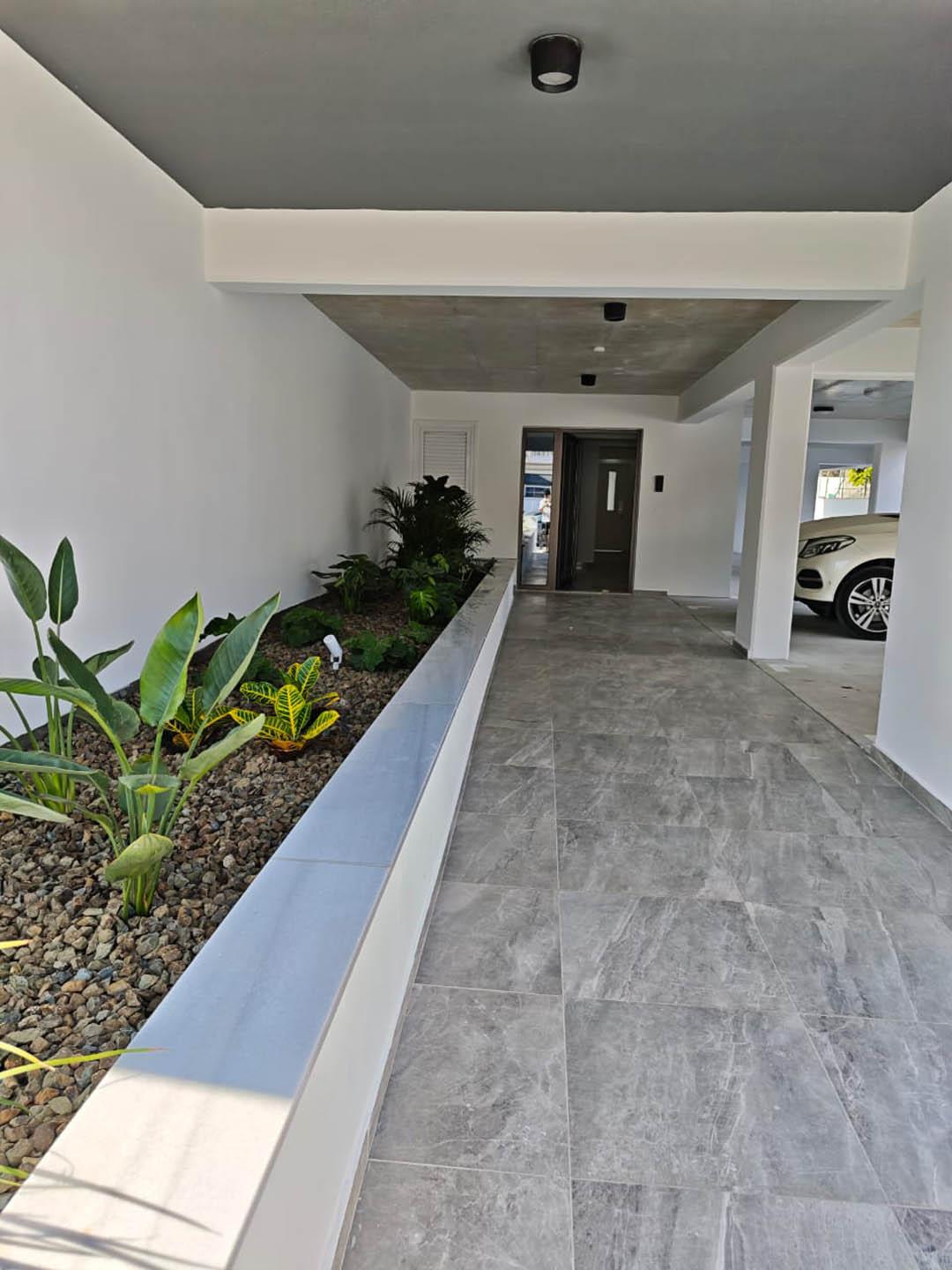 Limassol Sea front apartment complex, town center — photo 5