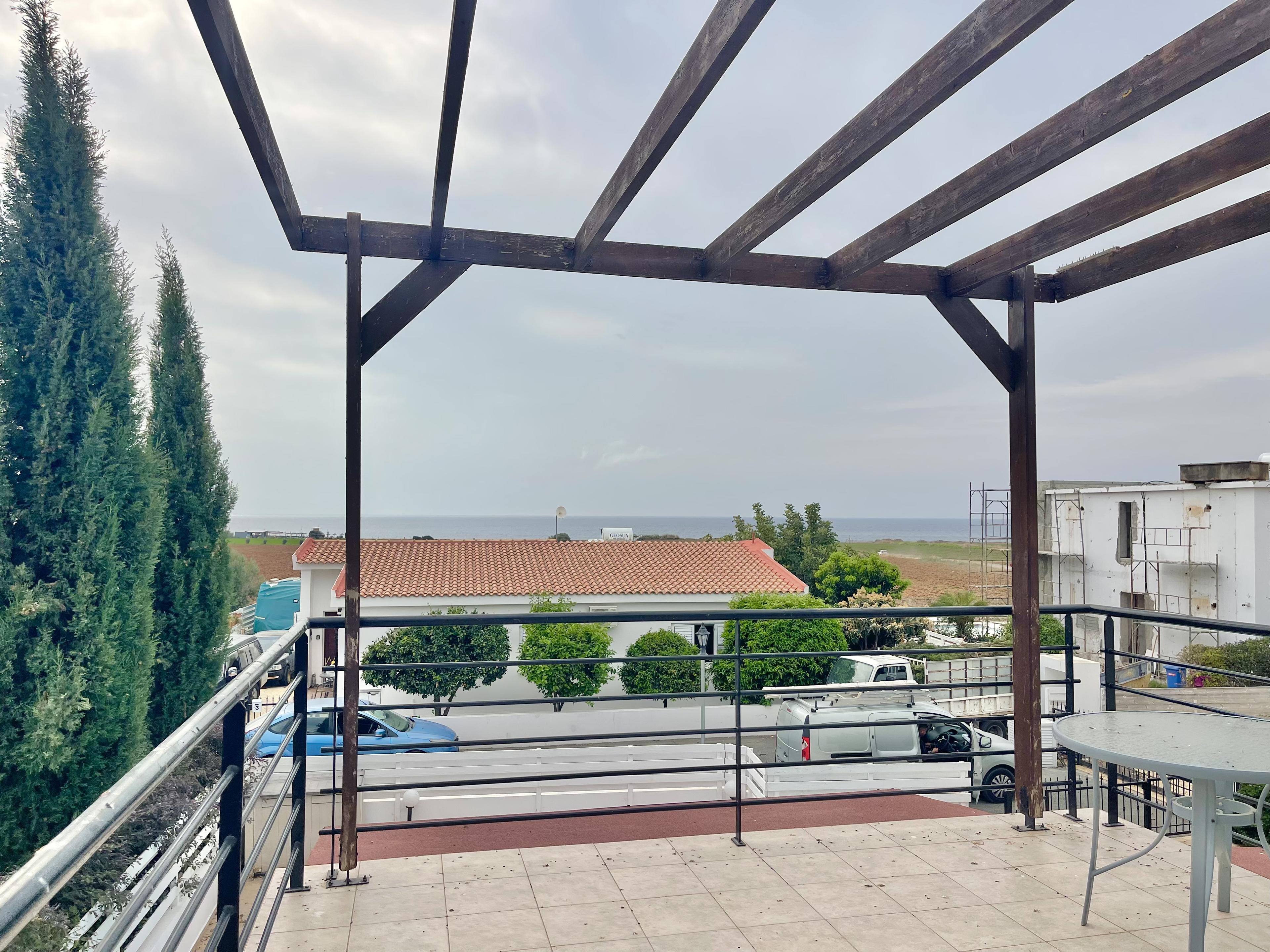 Spacious three bedroom villa very close to sea and beaches — photo 4