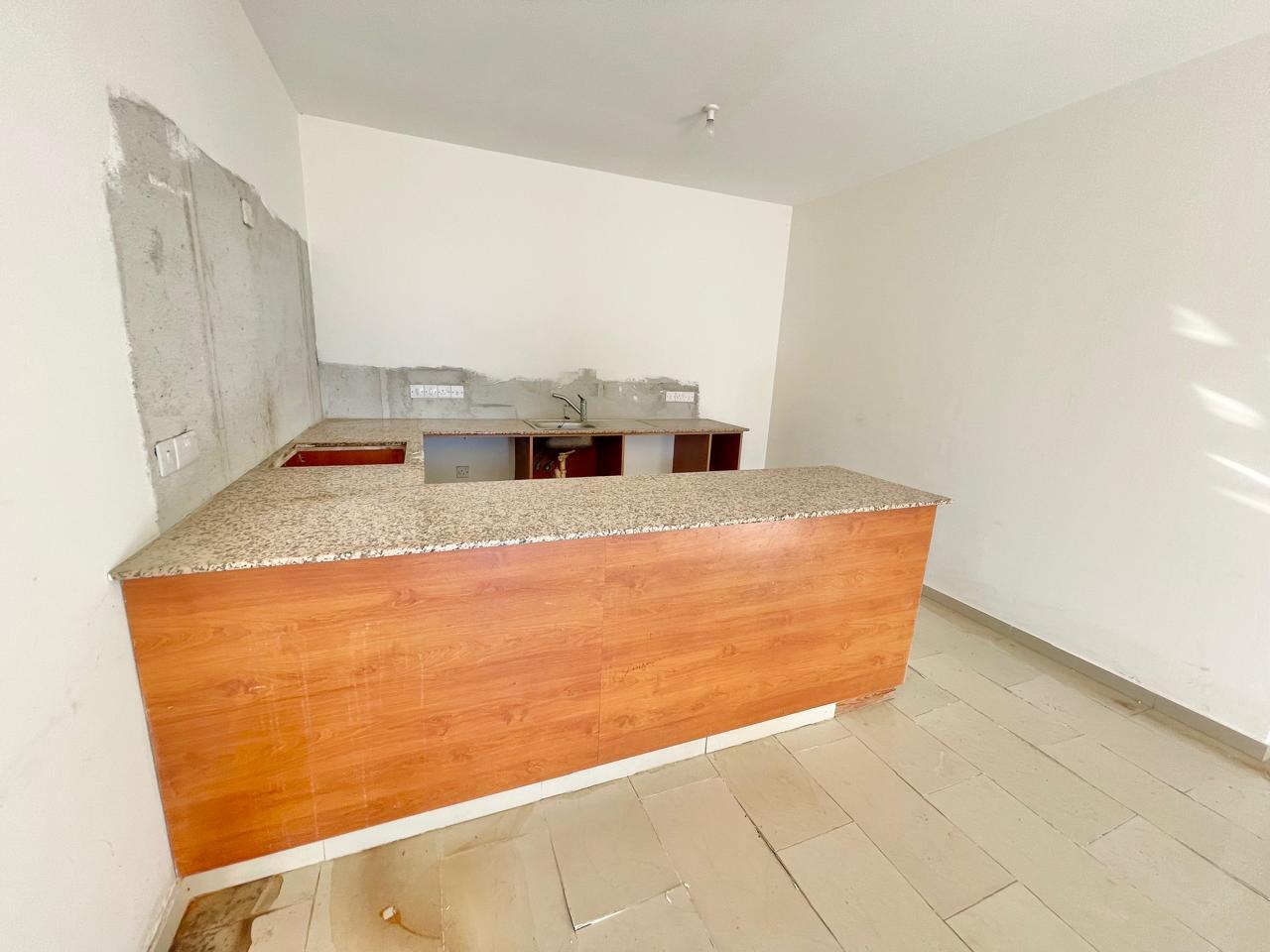 Bright Ground Floor Apartment with Pool View in a Residential Complex — photo 5