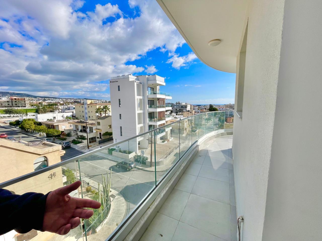 Modern Penthouse with 2 Bedrooms and Panoramic Sea Views NO VAT plus extra studio — photo 2