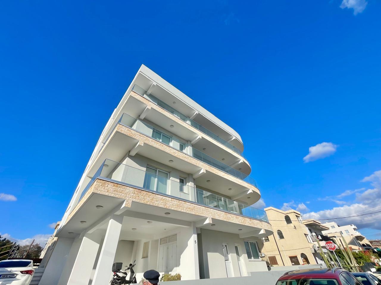 Modern Penthouse with 2 Bedrooms and Panoramic Sea Views NO VAT plus extra studio — photo 5