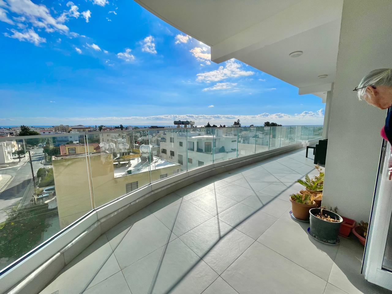 Modern Penthouse with 2 Bedrooms and Panoramic Sea Views NO VAT plus extra studio — main photo
