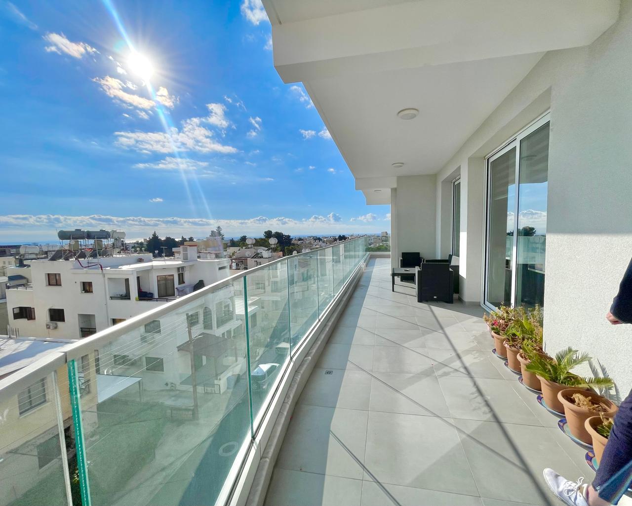 Modern Penthouse with 2 Bedrooms and Panoramic Sea Views NO VAT plus extra studio — photo 3