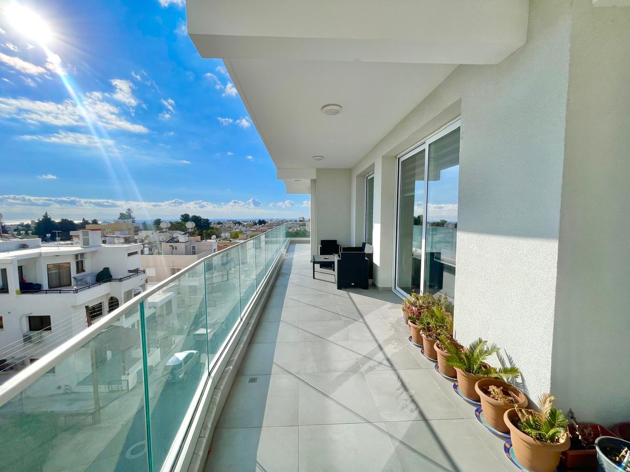 Modern Penthouse with 2 Bedrooms and Panoramic Sea Views NO VAT plus extra studio — photo 4