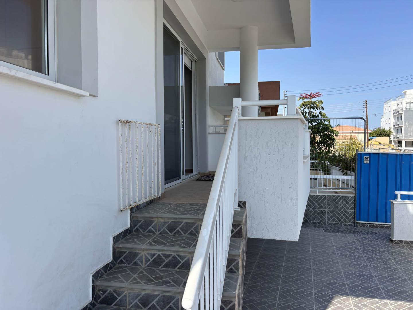 2-Bedroom Apartment with Two Spacious Verandas - Fully Renovated — photo 5