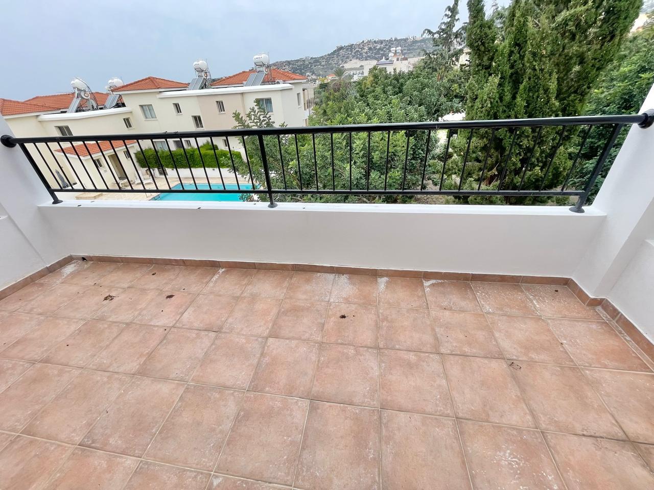 2-Bedroom Apartment with a Stunning Sea-View Roof Terrace — photo 3