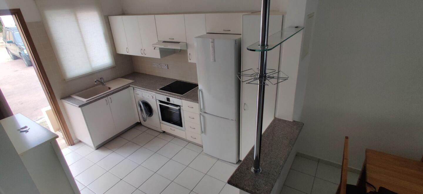 Townhouse with 2 bedrooms in a welcoming complex with a communal pool and sea views — photo 6