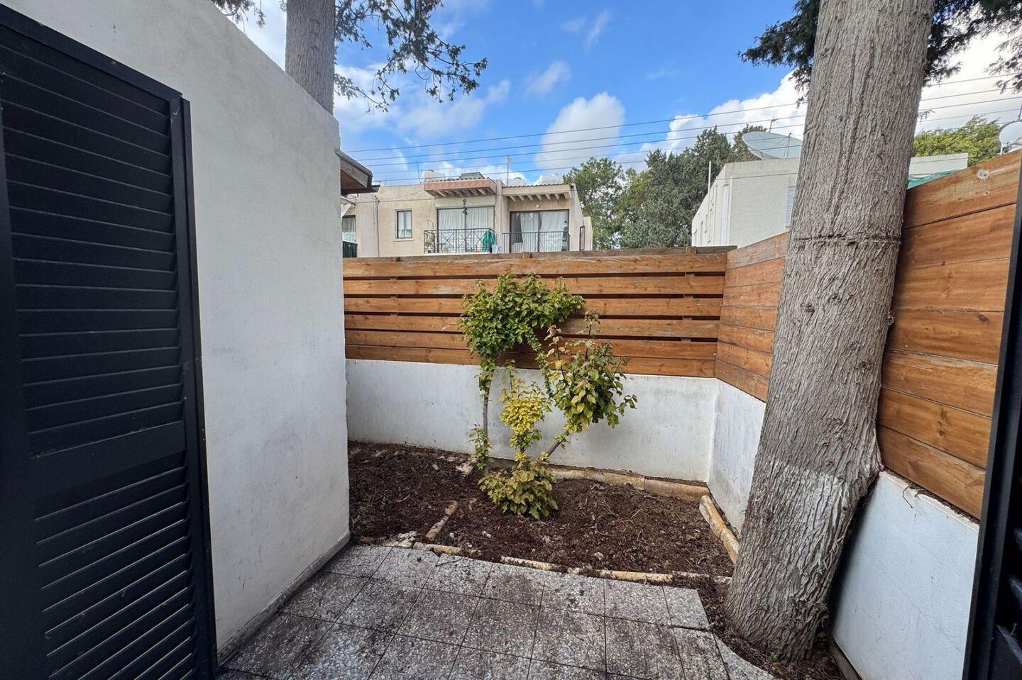Kato 2 Bedroom Plus 1 Bedroom Garden Apartment Just Two Minutes from the Sea — photo 3