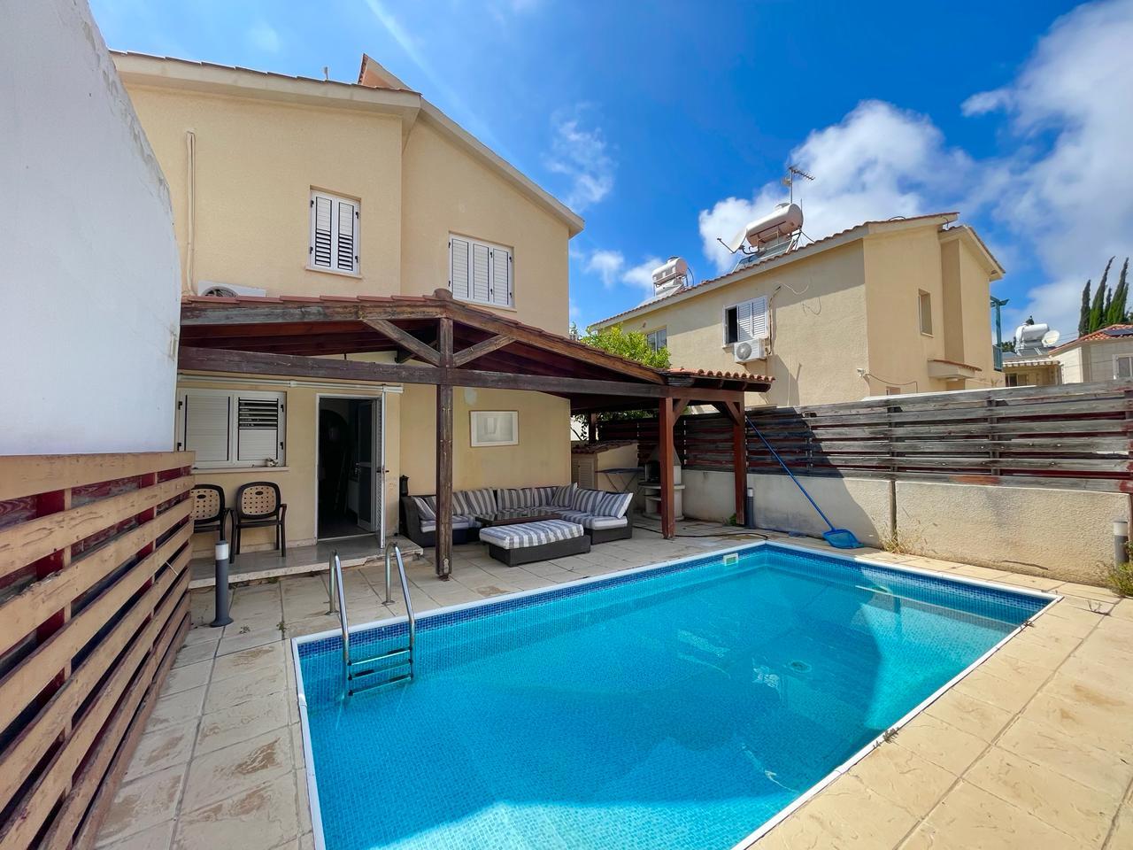 Kato Paphos 3-Bedroom Villa with a Private Pool — photo 3