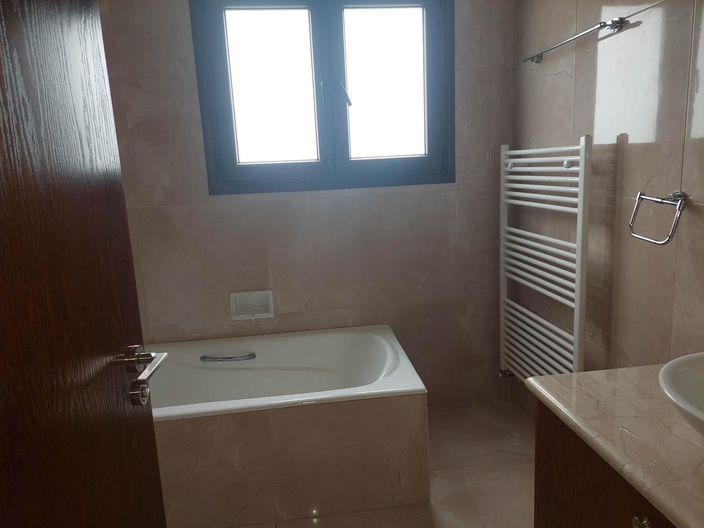 Three-bedroom villa warmly soulful in its own quiet way — photo 3