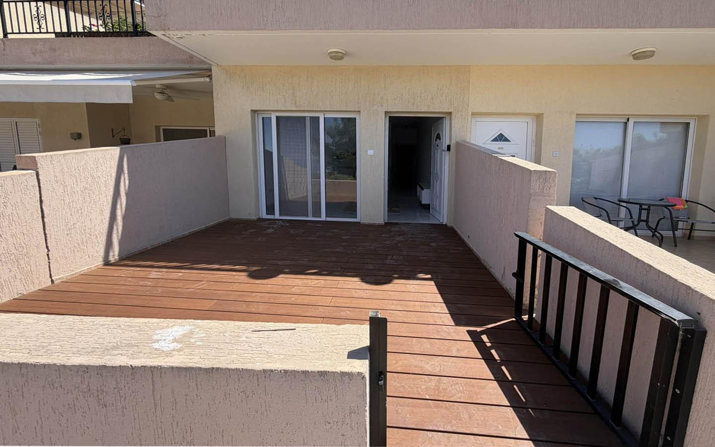 1-Bedroom Apartment with a Large Veranda and Beautiful Sea Views — photo 5