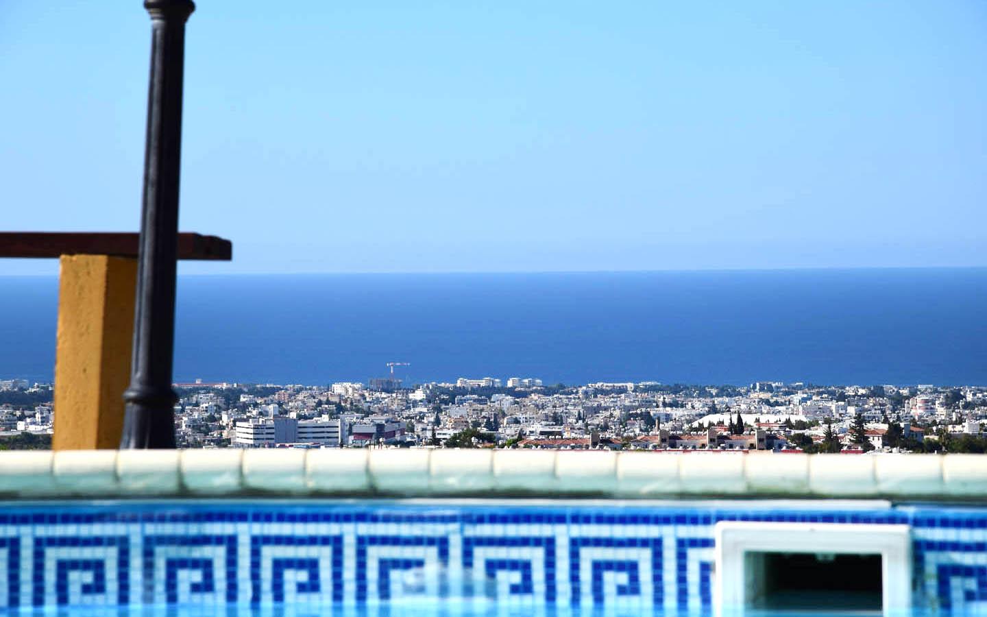 1-Bedroom Apartment with a Large Veranda and Beautiful Sea Views — main photo