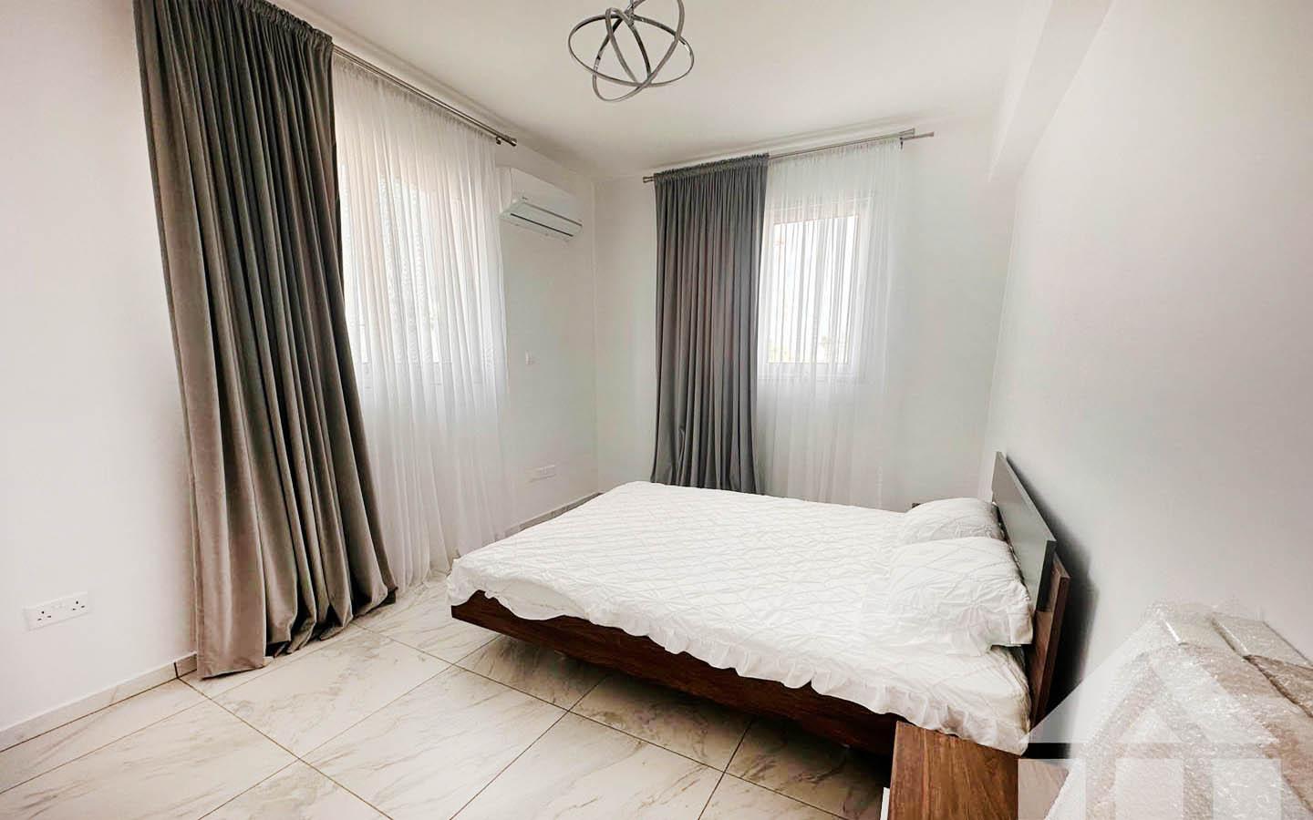 2-Bedroom Apartment with a Large Covered Veranda — photo 6
