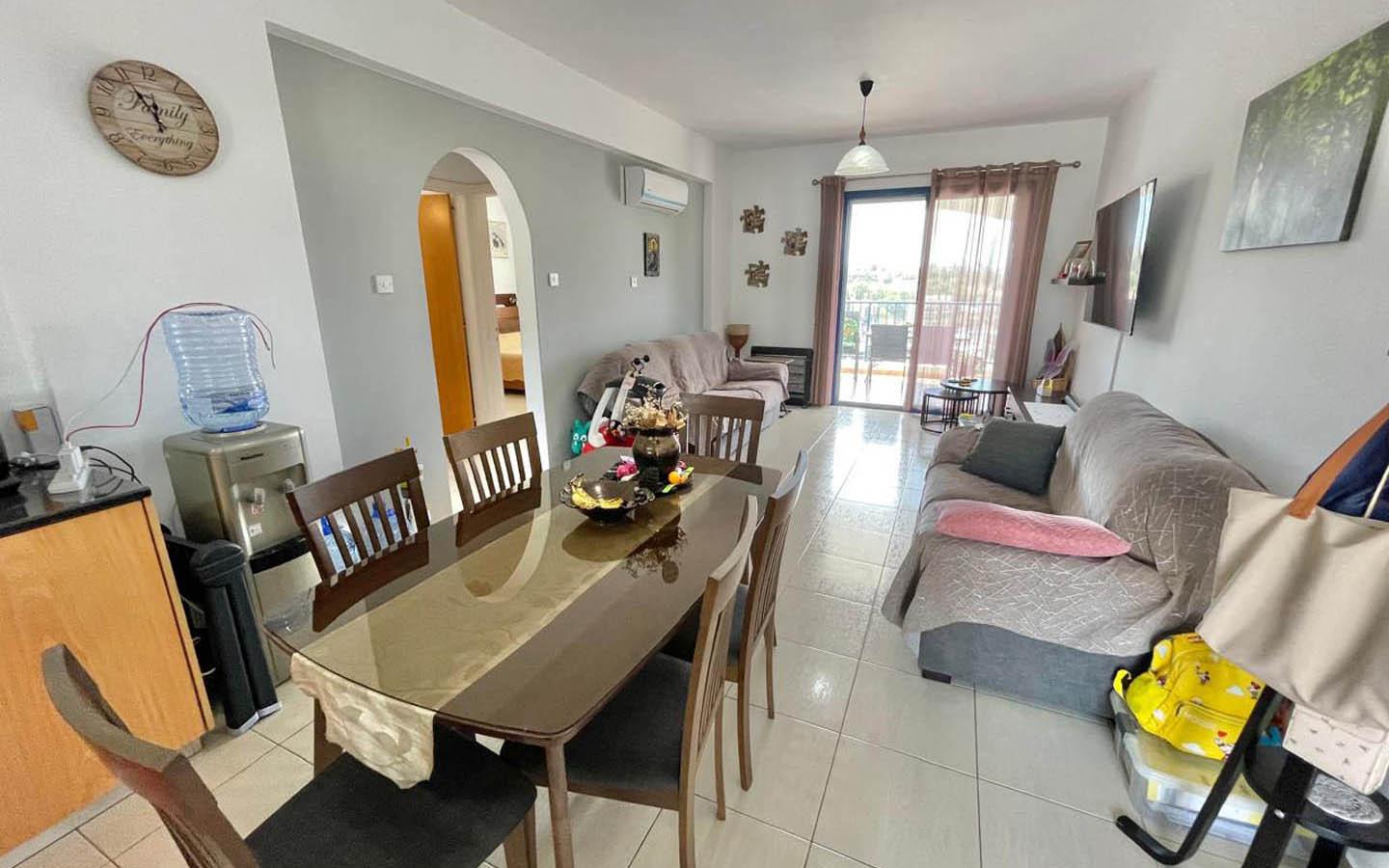 2-bedroom apartment with a large veranda and sea views — photo 6