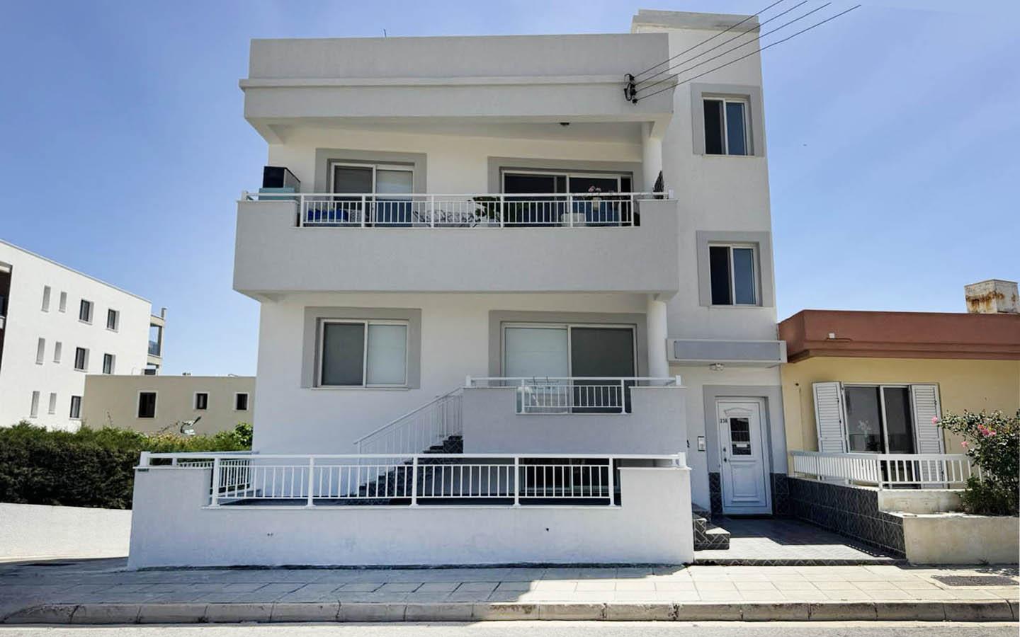 Two-Bedroom Apartment with a Separate Furnished Studio — Geroskipou
