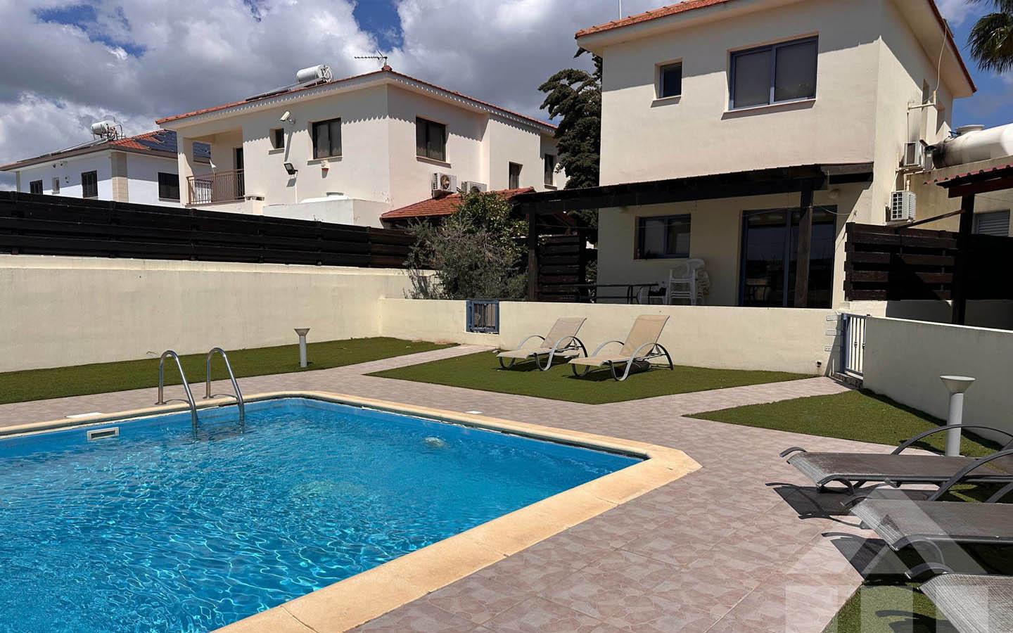 3-Bedroom Villa with a Swimming Pool and Spacious Outdoor Area — Pyla