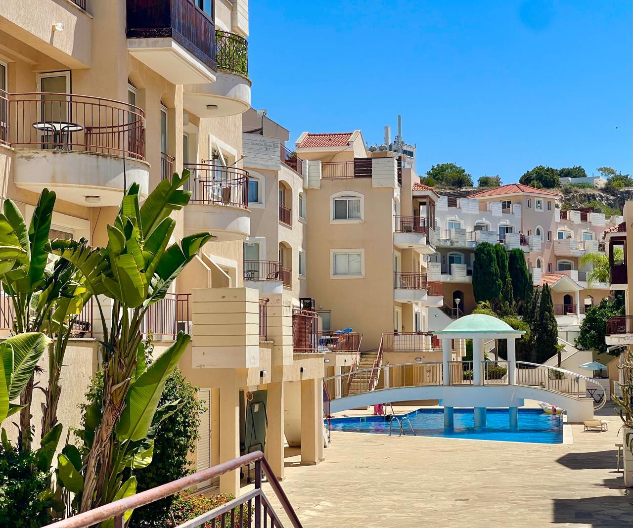 2-bedroom townhouse in a contemporary style — Kato Paphos