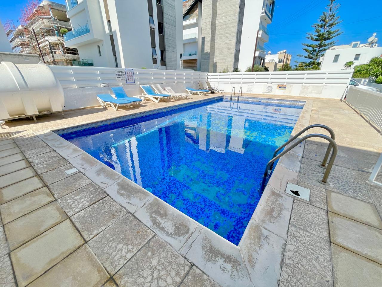 4-Bedroom Apartment Divided into Two Separate Rental Units — Kato Paphos