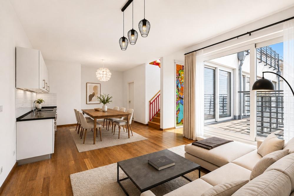 - This exceptional split-level penthouse sits atop a beautifully restored historic building, seamlessly combining classic architectural — Friedrichshain