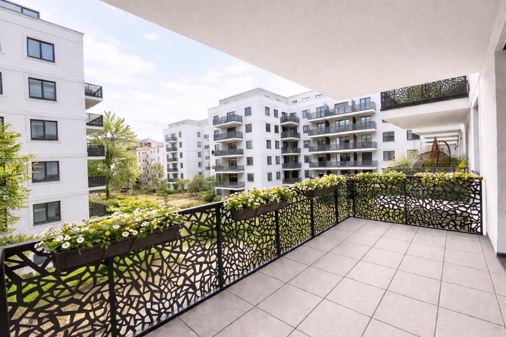 - This brand-new luxury property development 'Am Winterfeldt' benefits from an exceptional location in the central district of Schoneberg — Schoneberg