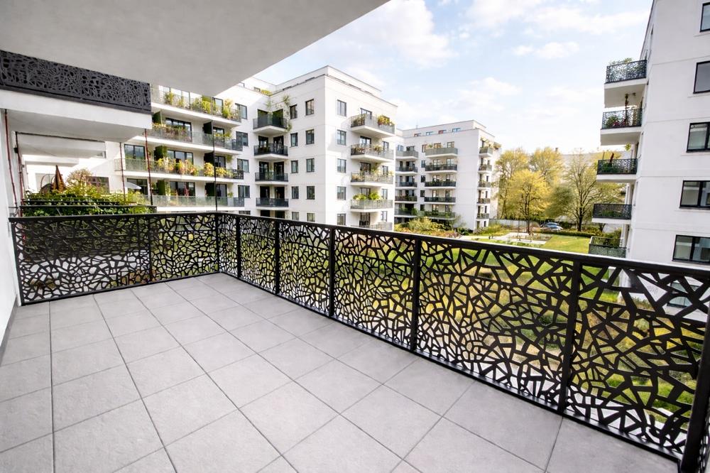 - This brand-new luxury property development 'Am Winterfeldt' benefits from an exceptional location in the central district of Schoneberg — Schoneberg