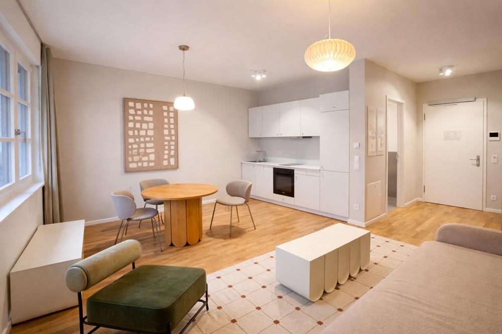 - This brand-new luxury property development 'Am Winterfeldt' benefits from an exceptional location in the central district of Schoneberg — Schoneberg