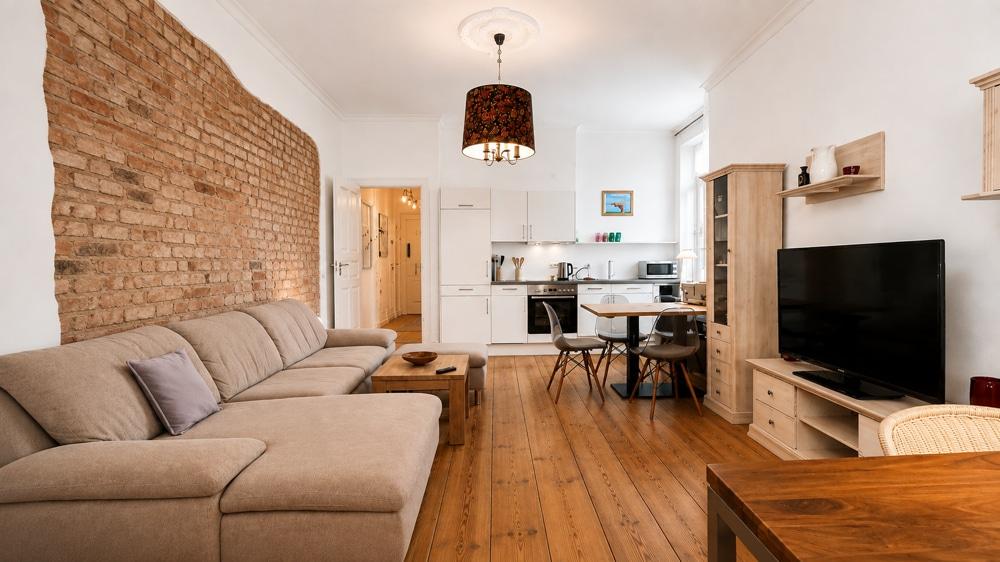 - This modern, fully furnished 2-room apartment is located on the 3rd floor of a charming early-20th-century building in the sought-after — Prenzlauer Berg